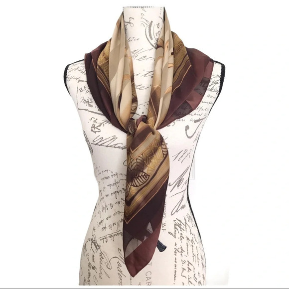 NWOT polyester Womens Square Scarf 34x34 - Picture 4 of 7